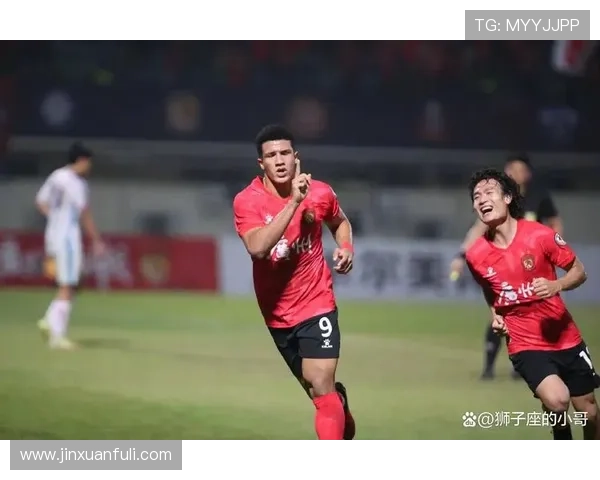 广州足球队的崛起之路:揭秘他们背后的力量与荣耀